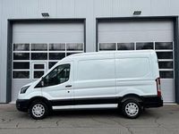 Gebraucht Ford Transit Trend 131 PS (96 kW) 2022 Weiß Van / Kleinbus