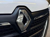 Second-hand Renault Master 146 CP (107 kW) 2019 Alb Monovolum