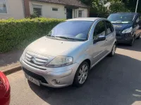 Usado Citroën C3 Exclusive 109 CV (80 kW) 2005 Plateado Berlina
