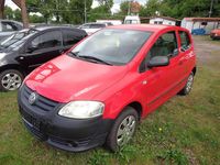 Gebraucht VW Fox 54 PS (39 kW) 2008 Rot Kleinwagen