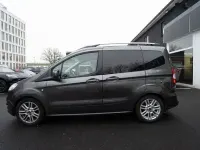 Gebraucht Ford Tourneo Courier Titanium 101 PS (74 kW) 2017 Grau Van / Kleinbus