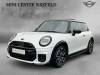 Używany Mini John Cooper Works 204 KM (150 kW) 2024 Biały Hatchback