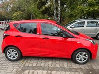 Gebraucht Hyundai i10 67 PS (49 kW) 2020 Rot Kleinwagen