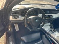Second-hand BMW 750 408 CP (300 kW) 2009 Gri Berlinǎ