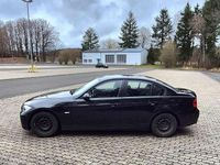 Gebraucht BMW 320 170 PS (125 kW) 2008 Schwarz Limousine
