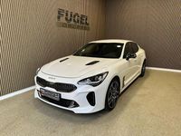 Gebraucht Kia Stinger GT 373 PS (274 kW) 2022 Snow white pearl Kleinwagen