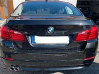 Gebraucht BMW 520 Sport Line 184 PS (135 kW) 2013 Schwarz Limousine