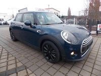 Gebraucht Mini Cooper 102 PS (75 kW) 2019 Lapisluxury blue Kleinwagen
