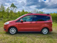 Gebraucht Ford Tourneo Courier Trend 101 PS (74 kW) 2015 Rot Van / Kleinbus