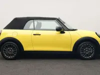 Gebraucht Mini Cooper Cabriolet Classic 163 PS (119 kW) 2025 Gelb Cabrio