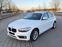 Gebraucht BMW 118 Advantage 136 PS (100 kW) 2018 Weiß Kleinwagen