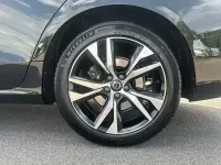 Gebraucht Volvo V60 Ultimate 197 PS (144 kW) 2023 Onyx schwarz Kombi