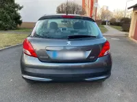 Gebraucht Peugeot 207 73 PS (53 kW) 2011 Grau Limousine