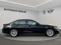 Gebraucht BMW 330e 184 PS (135 kW) 2024 Schwarz ii Limousine