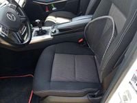 Gebraucht Mercedes E220 170 PS (125 kW) 2015 Weiß Limousine