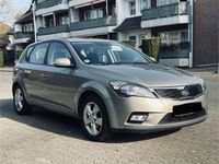 Gebraucht Kia Ceed 125 PS (91 kW) 2010 Grau Kleinwagen