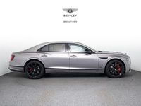 Gebraucht Bentley Flying Spur 549 PS (403 kW) 2024 Silber Limousine
