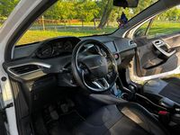 Gebraucht Peugeot 2008 110 PS (80 kW) 2016 Weiß SUV
