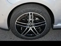 Gebraucht Mercedes V300 Avantgarde 237 PS (174 kW) 2026 Andere Van / Kleinbus