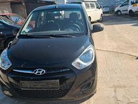 Gebraucht Hyundai i10 Edition 69 PS (50 kW) 2013 Schwarz Kleinwagen