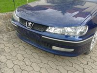 gebraucht Peugeot 406 und einen Kasten Bier