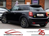 Gebraucht Mini Cooper SE Essential 135 kW (184 PS) 2021 Midnight black metallic Kleinwagen