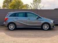 Gebraucht Mercedes B180 122 PS (89 kW) 2012 Grau Van / Kleinbus
