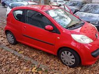 Gebraucht Peugeot 107 68 PS (50 kW) 2005 Rot Kleinwagen