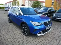 Gebraucht Seat Arona Xperience 116 PS (85 kW) 2024 Sapphire blau / weiß SUV