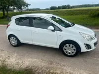 Gebraucht Opel Corsa 100 PS (73 kW) 2011 Weiß Kleinwagen