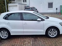 Gebraucht VW Polo 75 PS (55 kW) 2014 Weiß Limousine