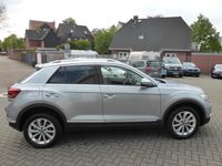 gebraucht VW T-Roc T-ROC Style1.5TSi DSG Style AHK ACC SideAssist NaviM...