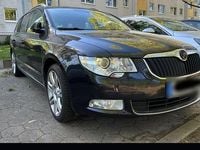 Gebraucht Skoda Superb 170 PS (125 kW) 2012 Schwarz Kombi