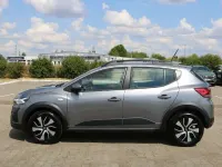 Neu Dacia Sandero Stepway 91 PS (66 kW) 2025 Grau Limousine