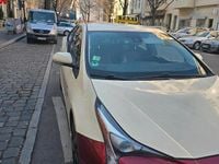Gebraucht Toyota Prius 122 PS (89 kW) 2017 Rot Limousine