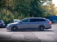 Gebraucht Skoda Superb 140 PS (102 kW) 2015 Grau Kombi