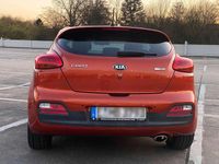 Gebraucht Kia Ceed 135 PS (99 kW) 2014 Orange Kleinwagen