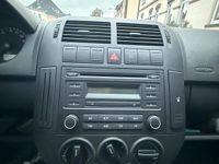 Gebraucht VW Polo 75 PS (55 kW) 2005 Silber Kleinwagen