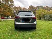 Gebraucht VW Tiguan Sound 179 PS (131 kW) 2017 Grau SUV