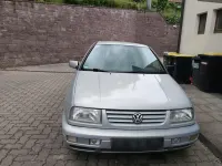 Gebraucht VW Vento 90 PS (66 kW) 1996 Grau Limousine