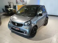 Gebraucht Smart ForTwo Cabrio 90 PS (66 kW) 2016 Schwarz Cabrio