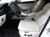 Gebraucht Skoda Superb LAURIN & KLEMENT 156 PS (114 kW) 2022 Moonweiß perleffekt Kombi