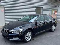 Gebraucht VW Passat Comfortline 150 PS (110 kW) 2018 Schwarz Limousine