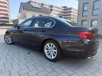 Gebraucht BMW 530 258 PS (189 kW) 2011 Blau Limousine