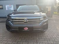 Gebraucht VW Touareg 231 PS (169 kW) 2021 Grau SUV