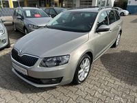 Gebraucht Skoda Octavia Elegance 140 PS (102 kW) 2015 Beige Kleinwagen
