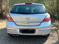 Gebraucht Opel Astra 90 PS (66 kW) 2004 Silber Kombi