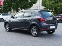 Gebraucht Dacia Sandero Essentiel 73 PS (53 kW) 2020 Grau SUV
