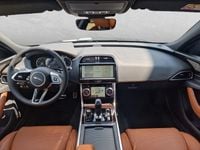 Gebraucht Jaguar XE R-Dynamic 206 PS (151 kW) 2023 Silber Limousine
