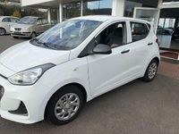 Gebraucht Hyundai i10 Classic 67 PS (49 kW) 2017 Weiß Kleinwagen